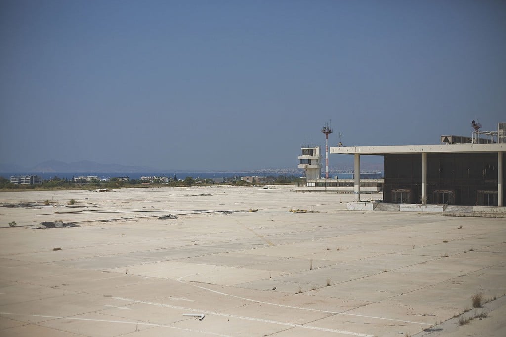 Ellinikon International Airport closed runway - Ghost Airports, abandoned airports