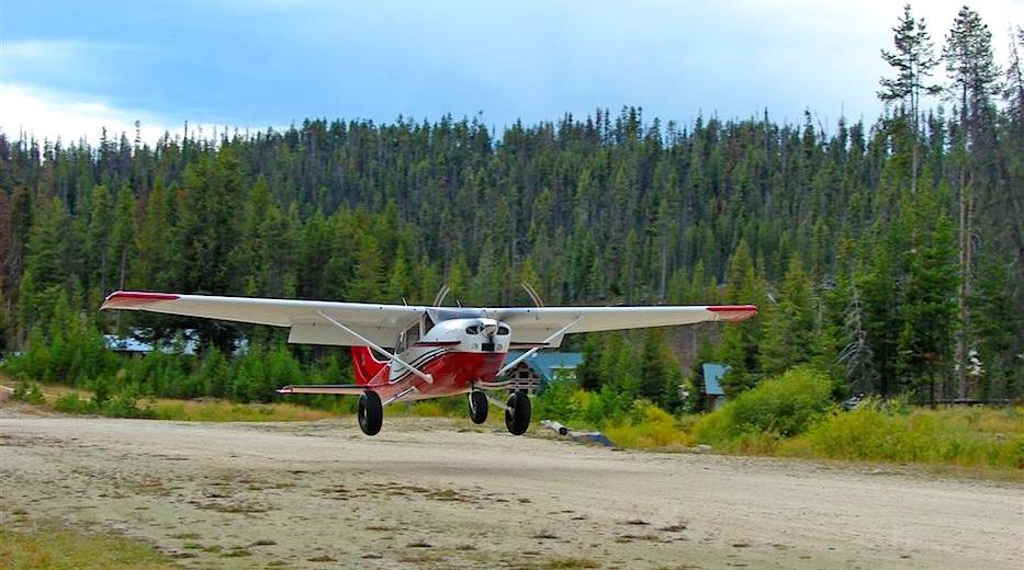 Landing at Dixie Town airstrip in Idaho - King Katmai: Unbeatable Safety and Performance