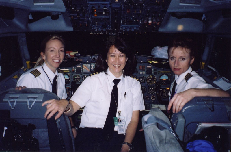 All Chick crew in the Boeing 727 cockpit