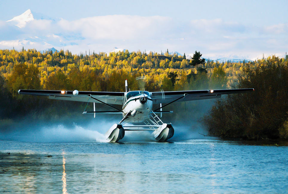 Supervan 900 Landing on the water - New Supervan 900 Prop To Be Ready By End of Year