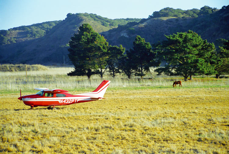 Aircraft landed in a field after an aircraft engine failure in flight