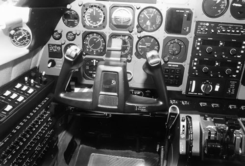 Cessna_Crusader_Instrument_Panel