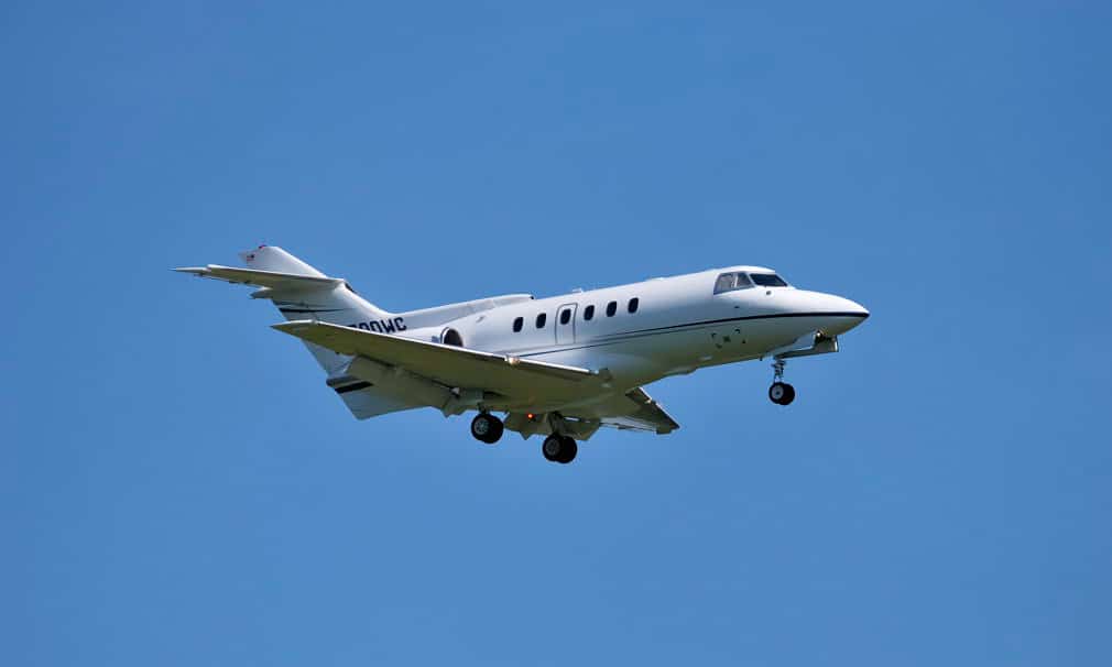Hawker 700A aircraft landing - NTSB Believes Mismanaged Approach to Blame For Execuflight Crash