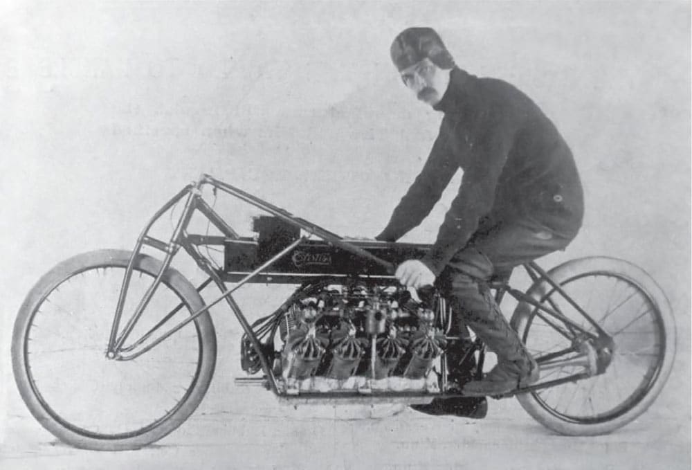 Glenn Curtiss on his motorcycle in 1907