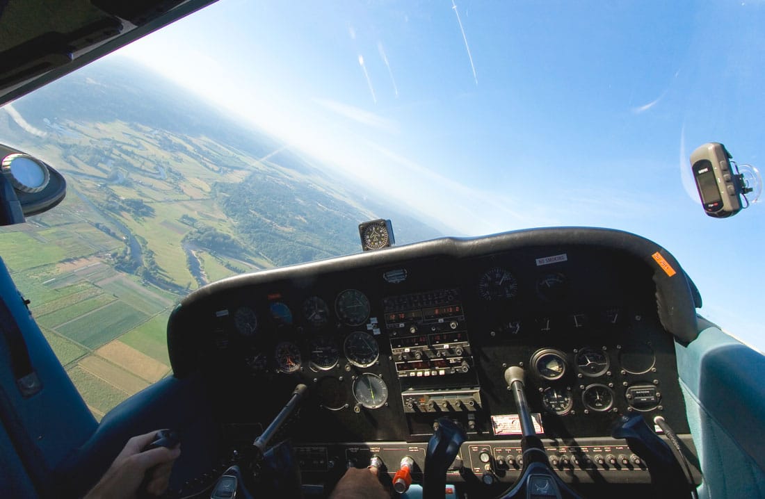 Cessna 172 Cockpit in flight -