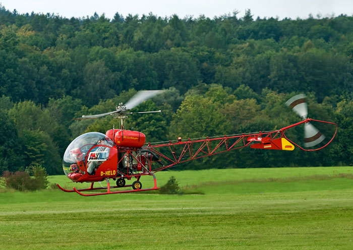 Bell 47 helicopter, an early skycrane model