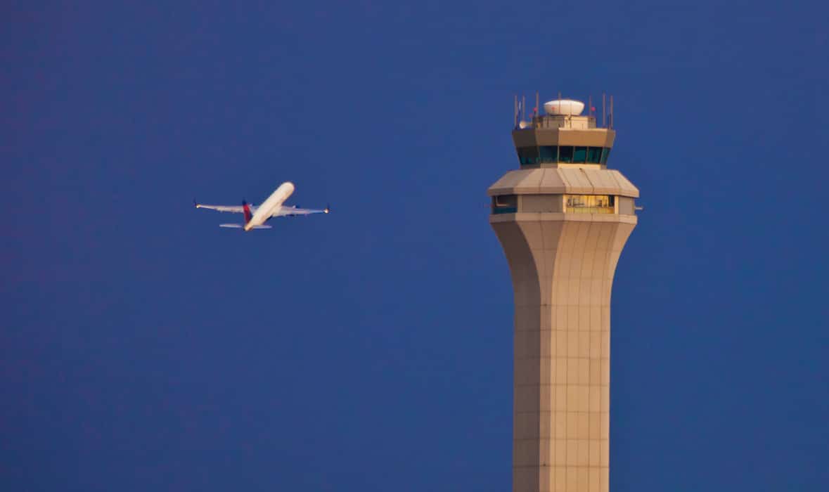 Aircraft departing Salt Lake City International Airport, in Class B airspace