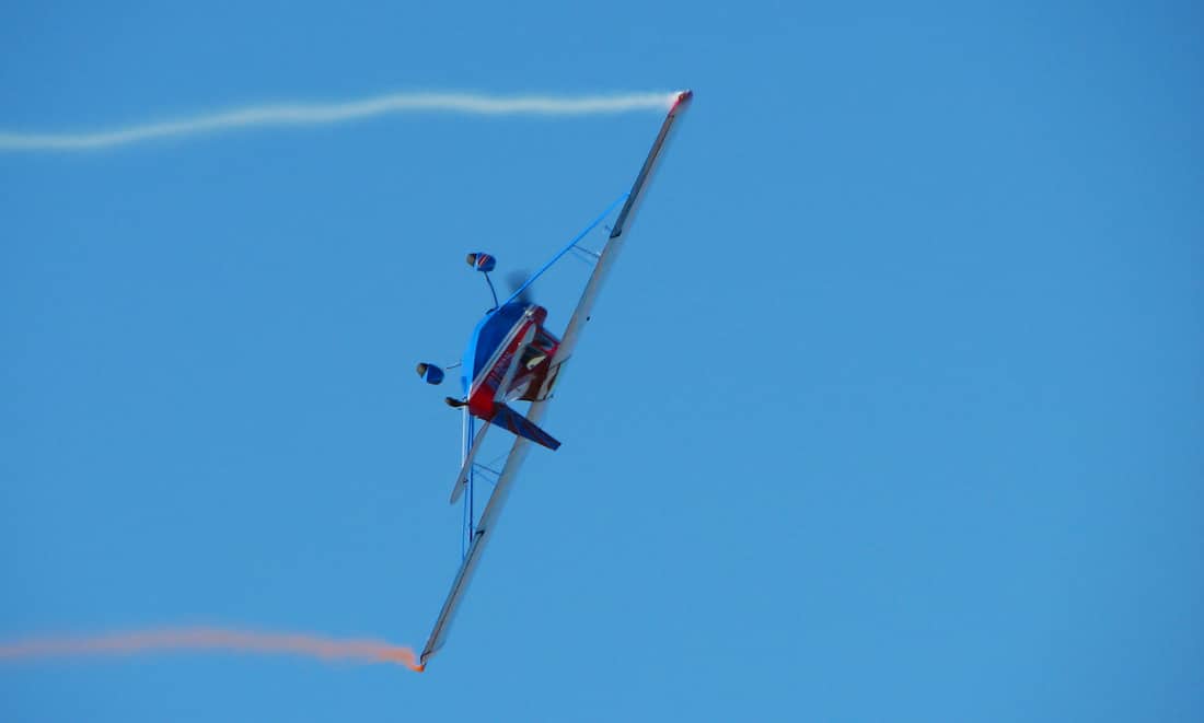 A super Decathlon doing a aerobatic maneuver