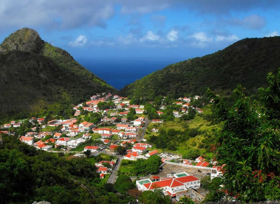 The Bottom - Saba and the Juancho E Yrausquin Airport