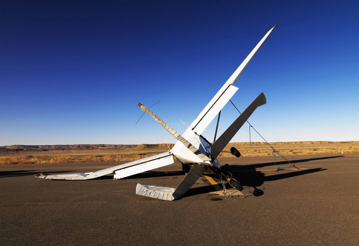 Crashed general aviation airplane - Aircraft Hull Insurance: Protect Your Plane