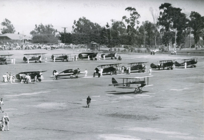 Female pilots at the starting line for the 1929 Air Derby