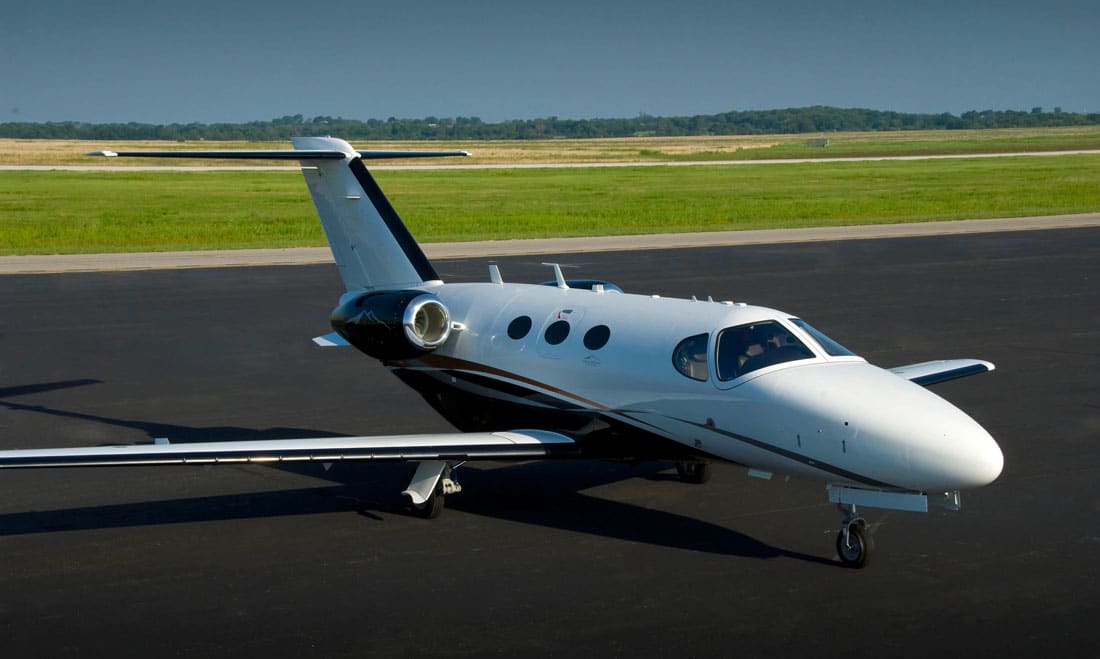 Cessna Citation Mustang on Runway - Textron Announces ADS-B certification for all King Air, Citation, Hawker aircraft