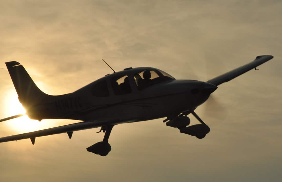 Cirrus SR22 in flight - FAA Issues Final Part 23 Rule, GA Groups Approve