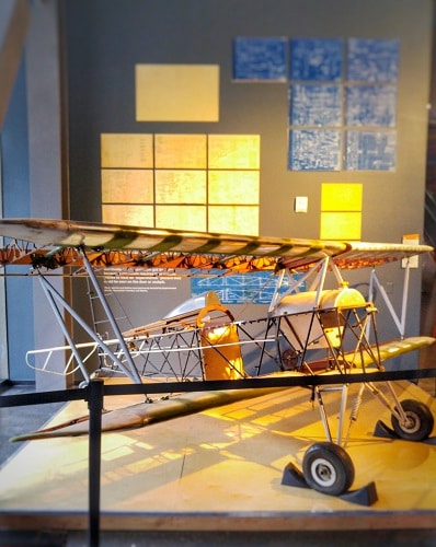 flight-exhibit-leonardo