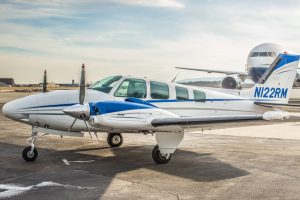 tom lincolns beechcraft 58 baron