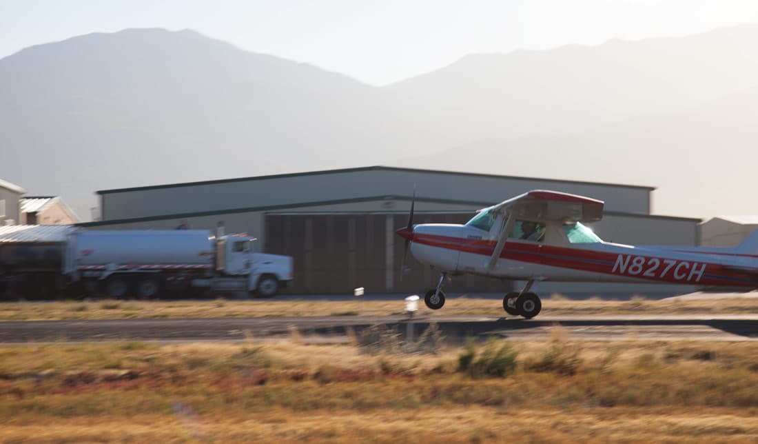 Cessna 150 landing - FAA issues SAIB CE-17-12 regarding C150, C152 aircraft